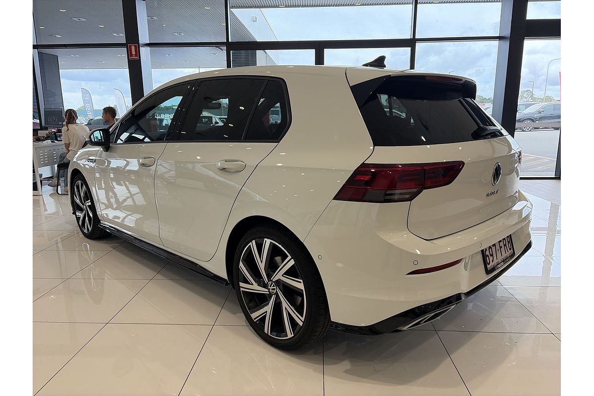 2022 Volkswagen Golf 110TSI R-Line 8