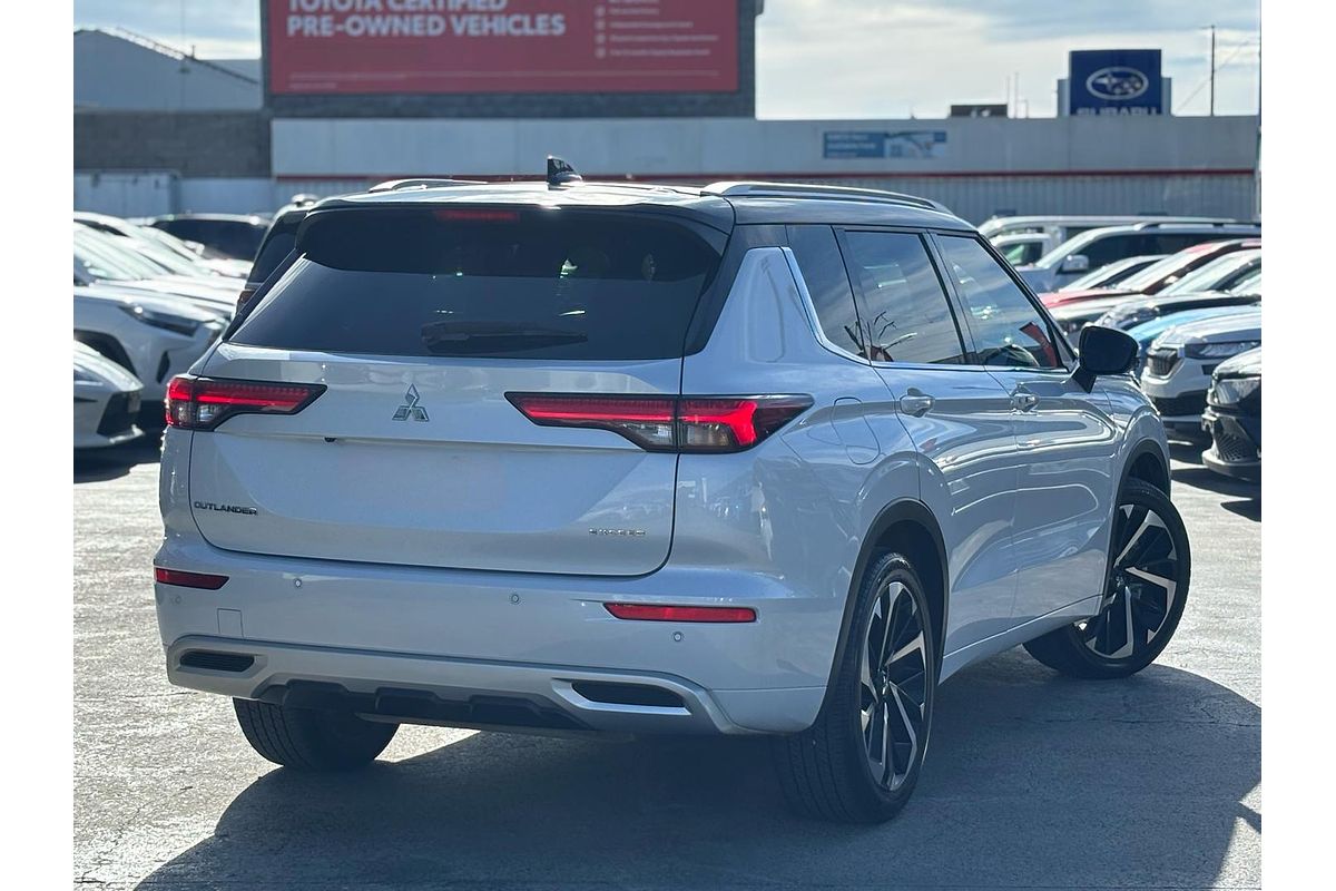 2023 Mitsubishi Outlander Exceed Tourer ZM
