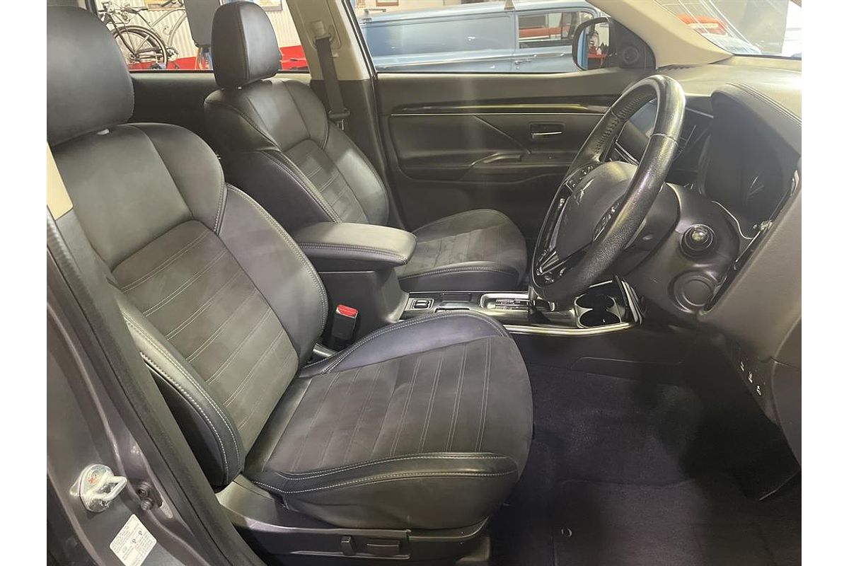 2019 Mitsubishi Outlander LS 7 SEAT (2WD) ZL MY19