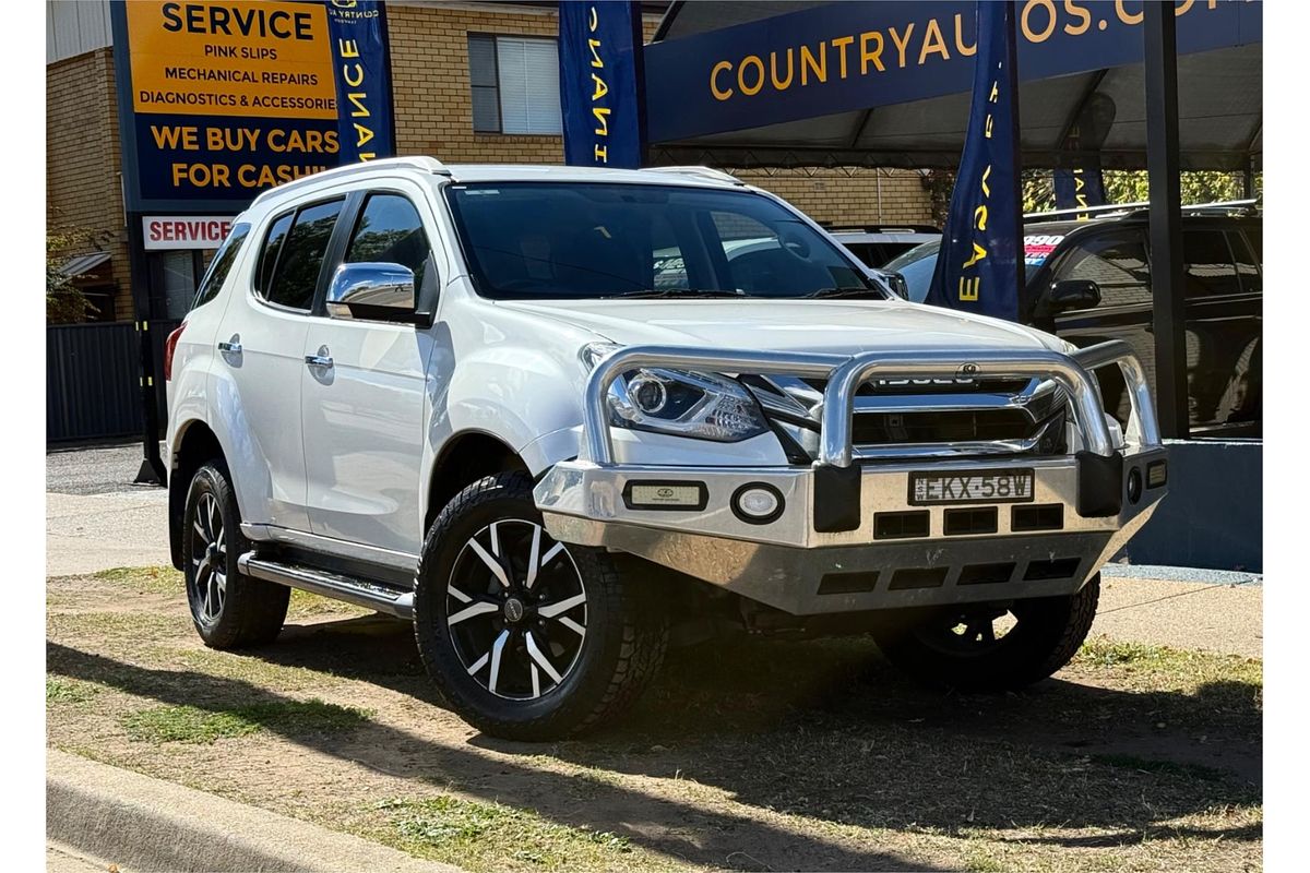 2020 Isuzu MU-X LS-T