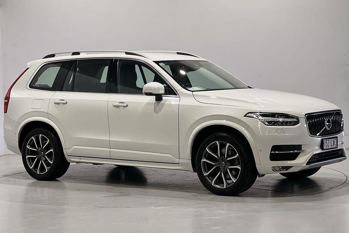 2018 Volvo XC90 T6 Momentum