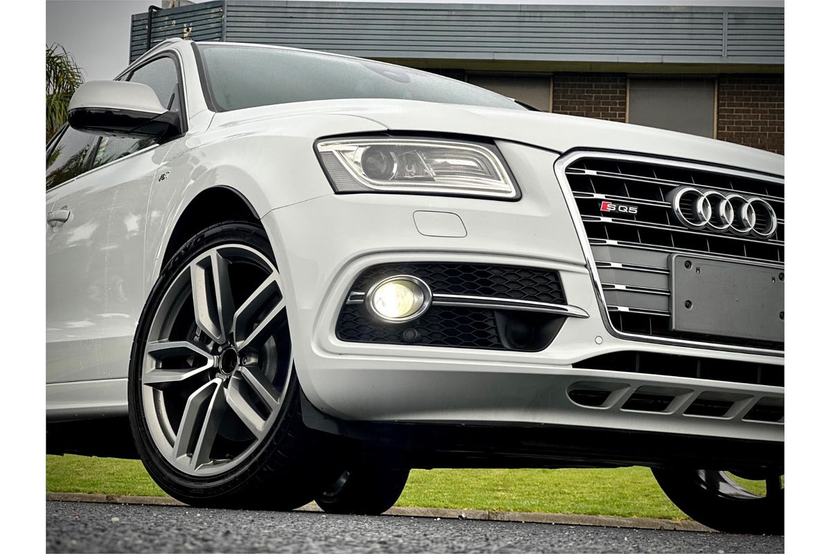 2014 Audi SQ5 8R