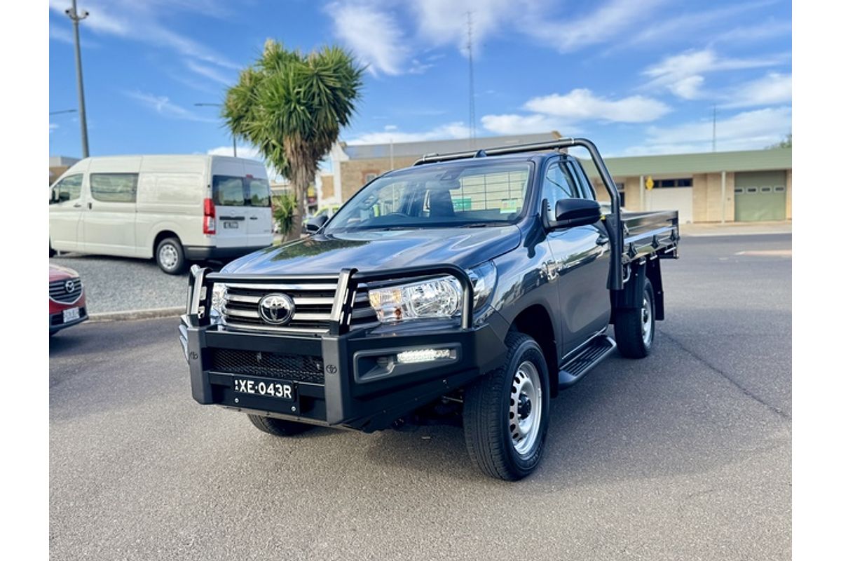 2024 Toyota Hilux SR GUN126R