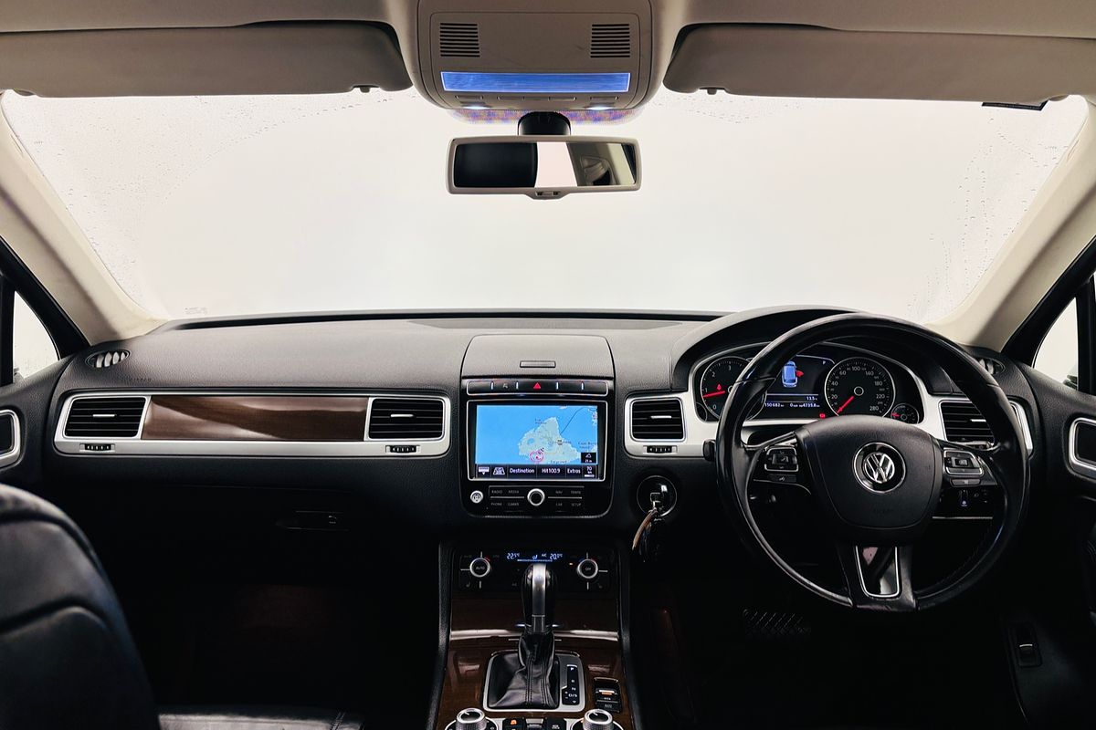 2016 Volkswagen TOUAREG 150 TDI 8 SP AUTOMATIC 4D WAGON DTV6 DIESEL
