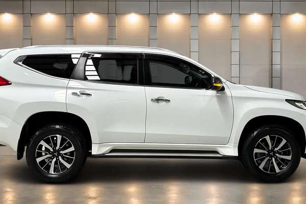 2017 Mitsubishi Pajero Sport GLS QE
