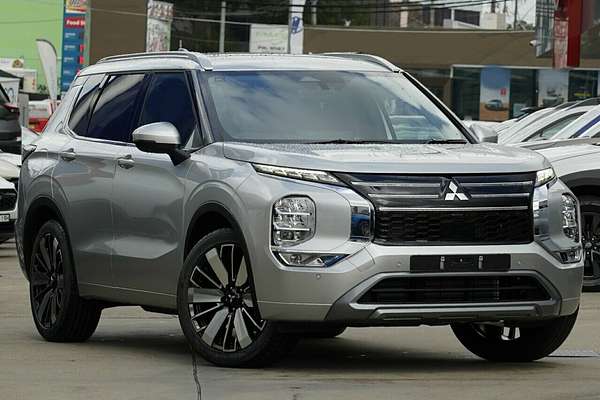 2025 Mitsubishi Outlander Exceed ZM