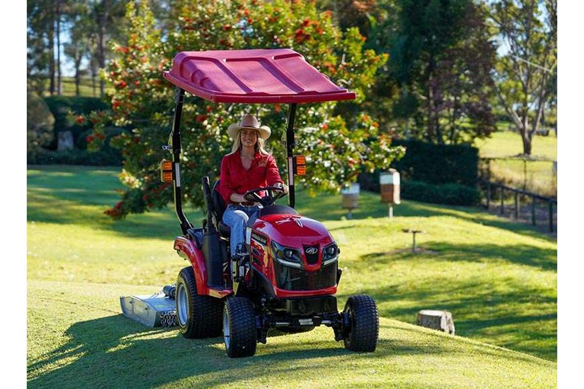 2025 Mahindra Tractors