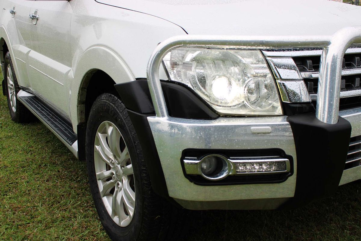 2015 MITSUBISHI PAJERO GLX LWB (4x4) AUTO 4D WAGON DT4 DIESEL 2015 MITSUBISHI PAJERO GLX LWB (4x4) AUTO 4D WAGON DT4 DIESEL