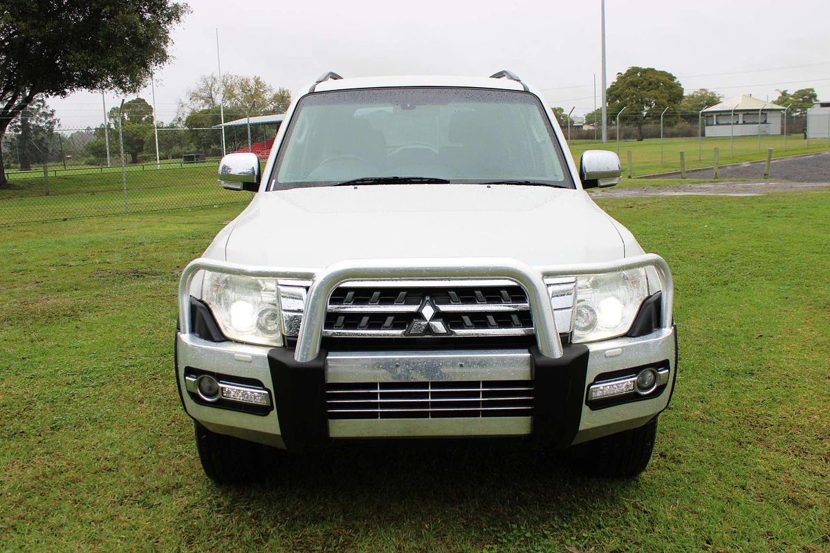 2015 MITSUBISHI PAJERO GLX LWB (4x4) AUTO 4D WAGON DT4 DIESEL 2015 MITSUBISHI PAJERO GLX LWB (4x4) AUTO 4D WAGON DT4 DIESEL