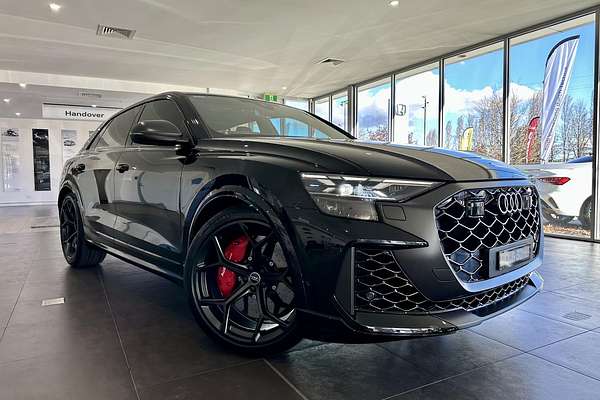 2025 Audi RS Q8 TFSI performance F1