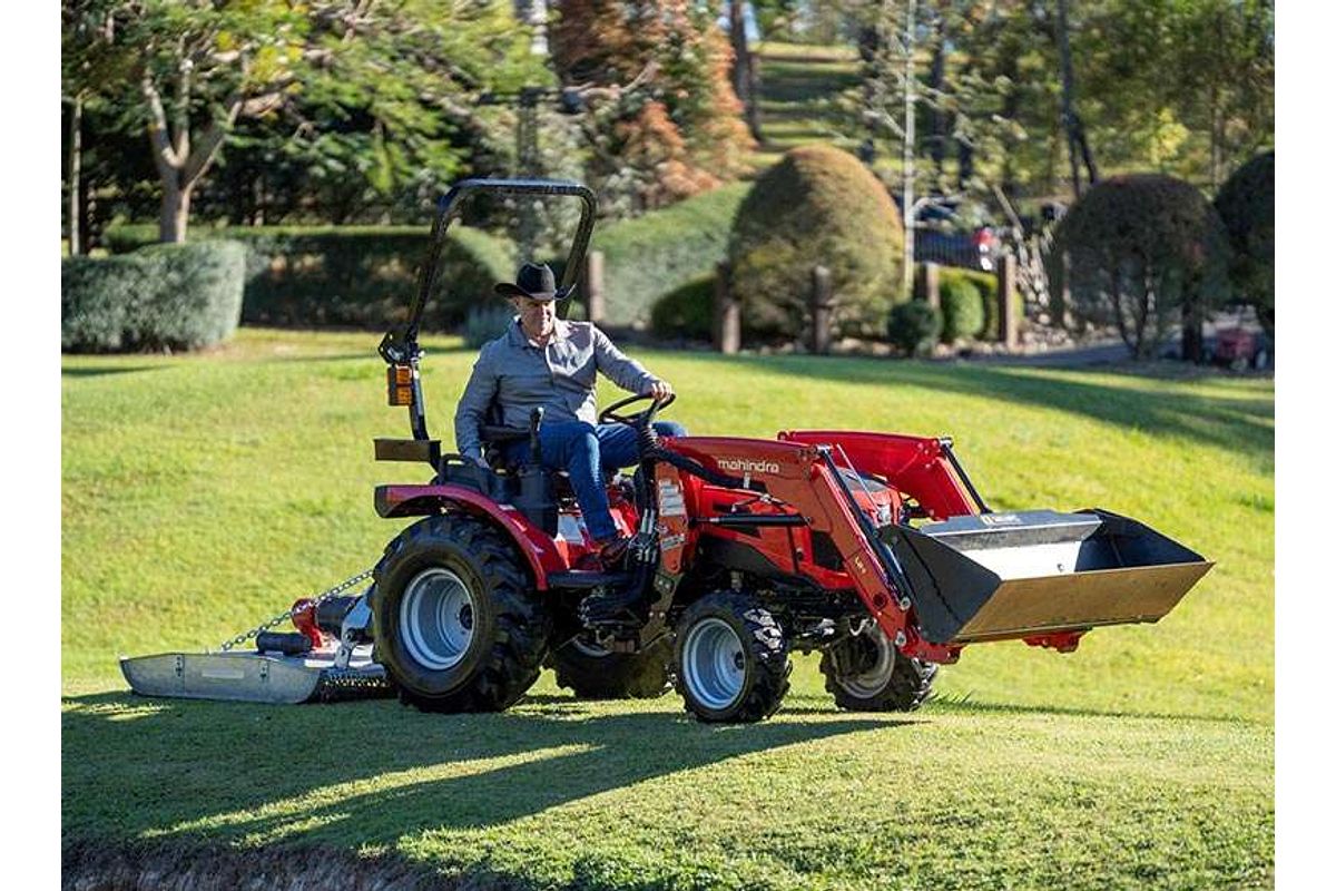 2025 Mahindra Tractors