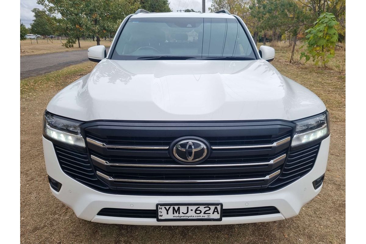 2023 Toyota Landcruiser GXL FJA300R