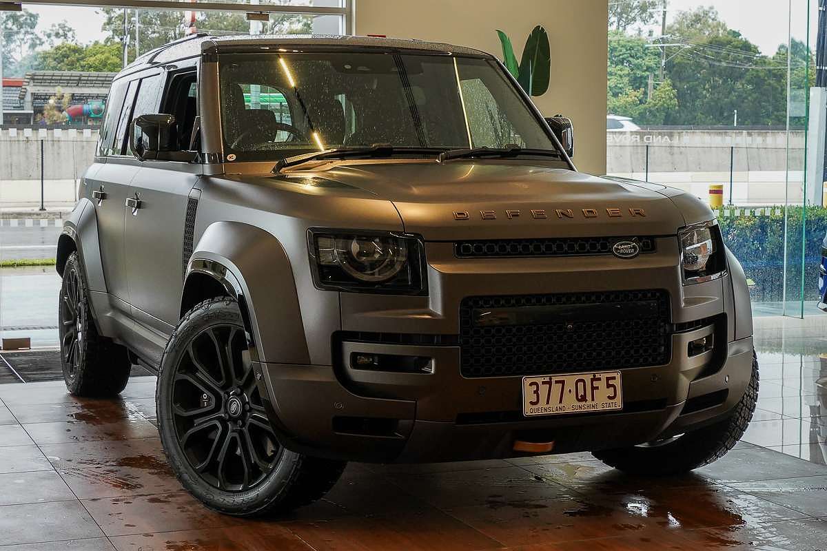 2025 Land Rover Defender 110 P635 OCTA L663