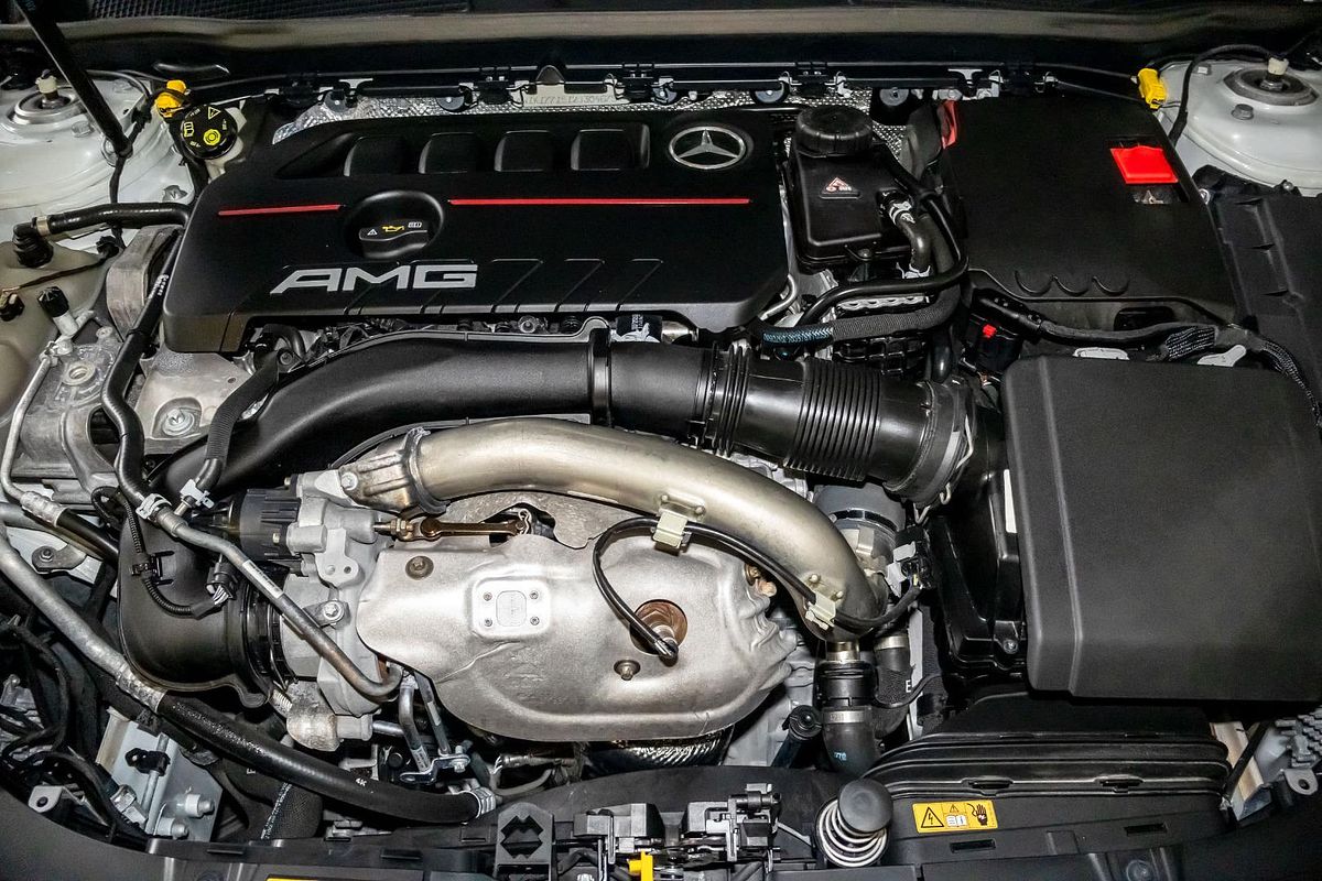 V177 801+051MY A35 AMG SED 4dr SSD 7sp 2.0T