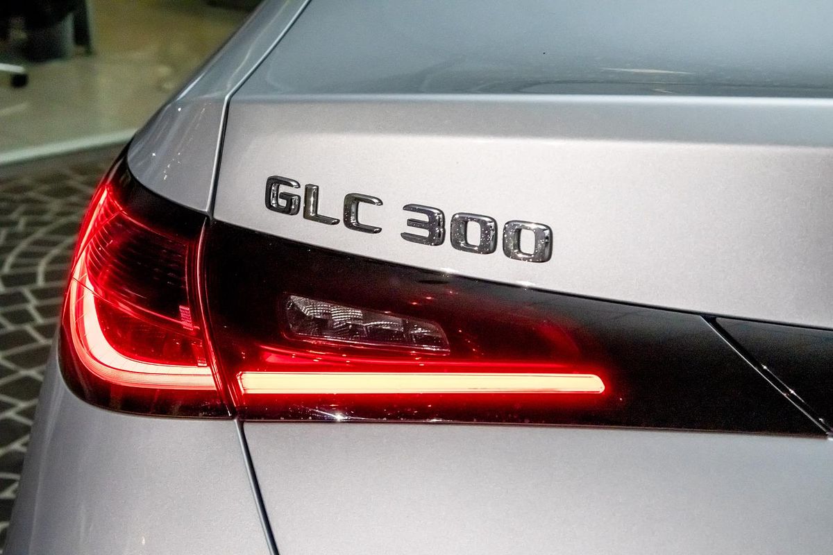 C254 806MY GLC300 CPE 9G 9sp 2 0T/17kW