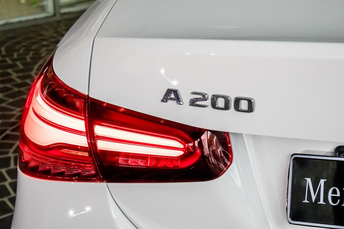 V177 806MY A200 Special Ed SED DUAL 7sp 1.3T