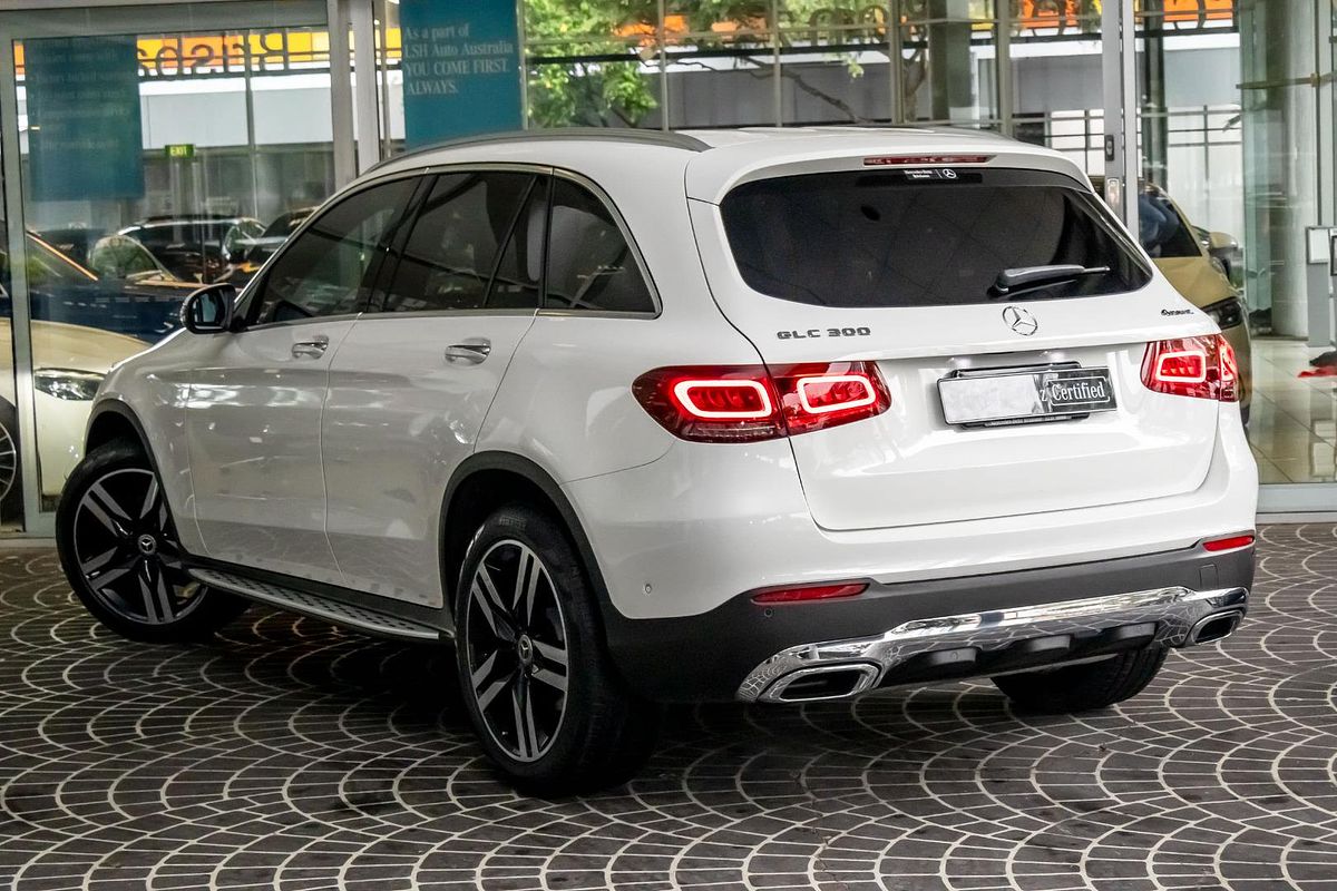 X253 802MY GLC300 WAG 5dr 9G 9 sp 2.0T X253 802MY GLC300 WAG 5dr 9G 9 sp 2.0T