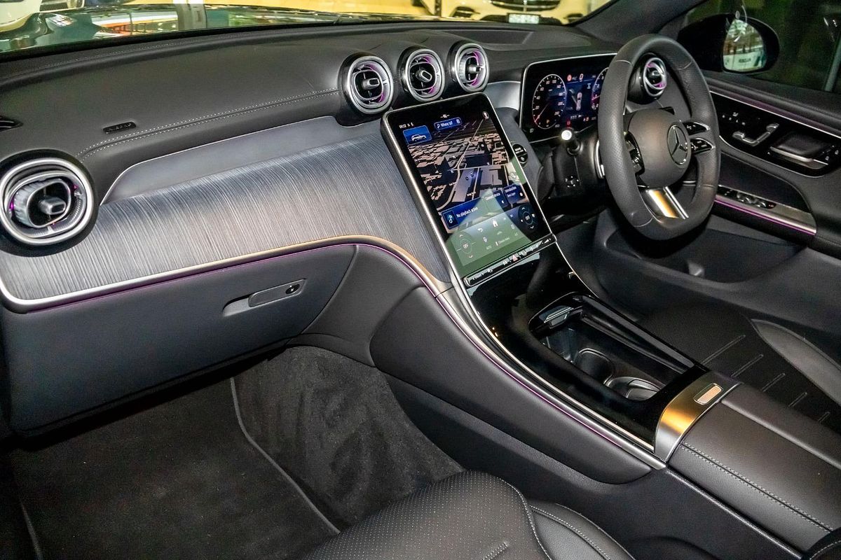 X254 805+055MY GLC300 WAG 9G 9 sp 2.0T/17kW