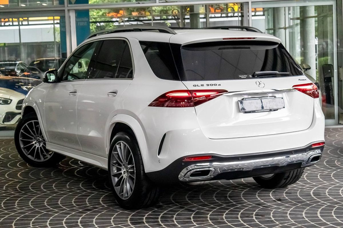 V167 805+055MY GLE300 d Editio n 7 WAG 9G 9sp V167 805+055MY GLE300 d Editio n 7 WAG 9G 9sp