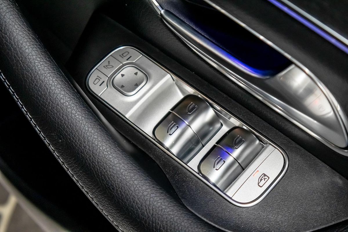 V167 805+055MY GLE300 d Editio n 7 WAG 9G 9sp