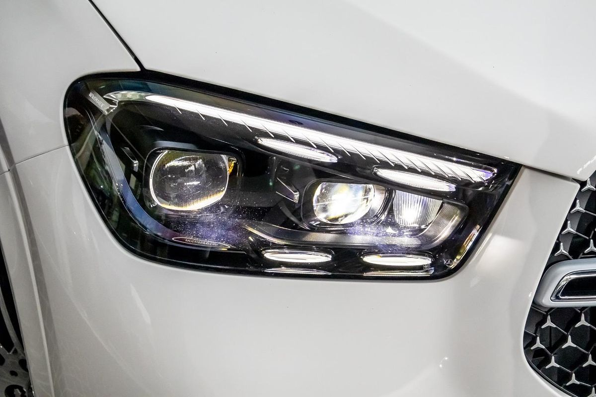 V167 805+055MY GLE300 d Editio n 7 WAG 9G 9sp