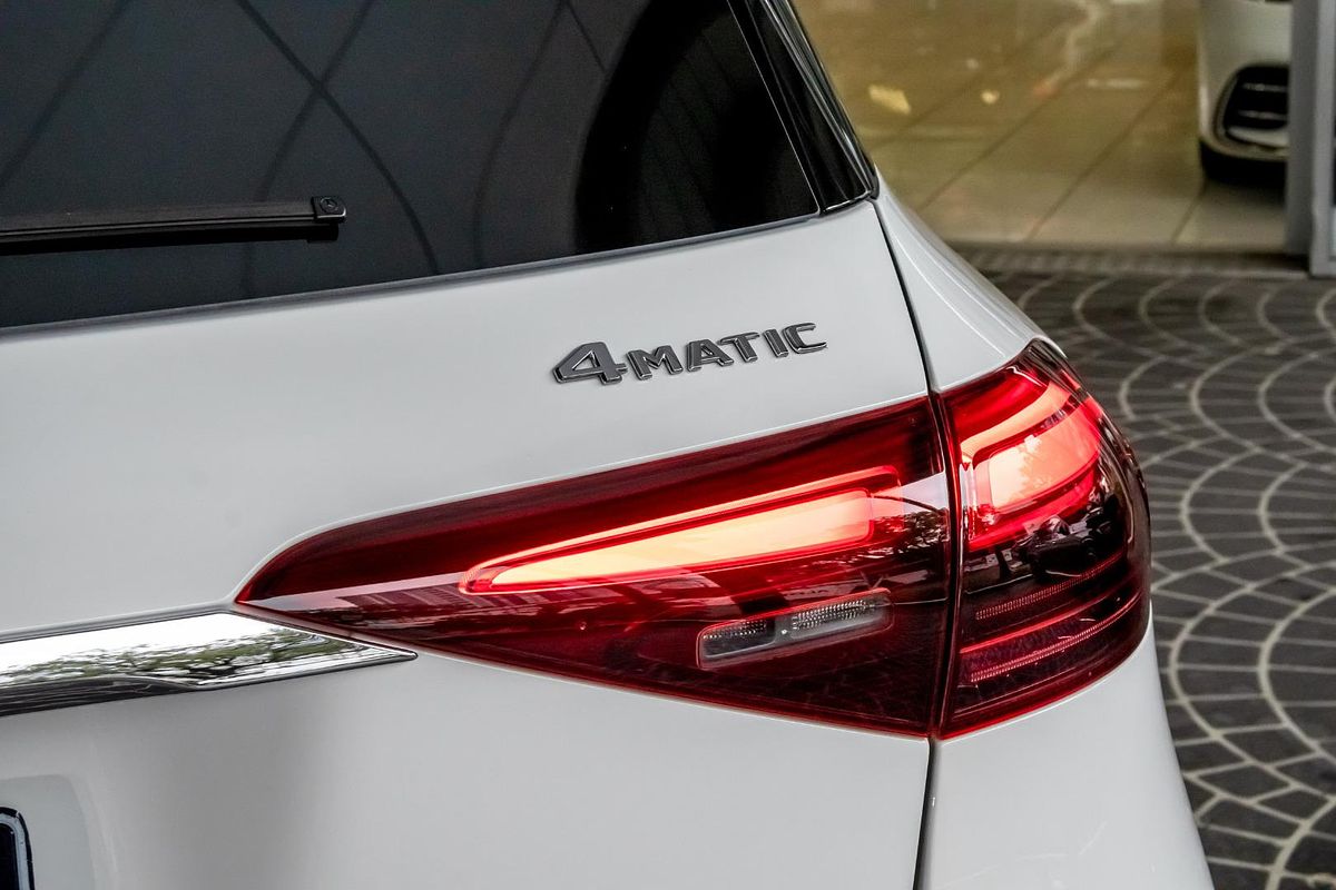 V167 805+055MY GLE300 d Editio n 7 WAG 9G 9sp