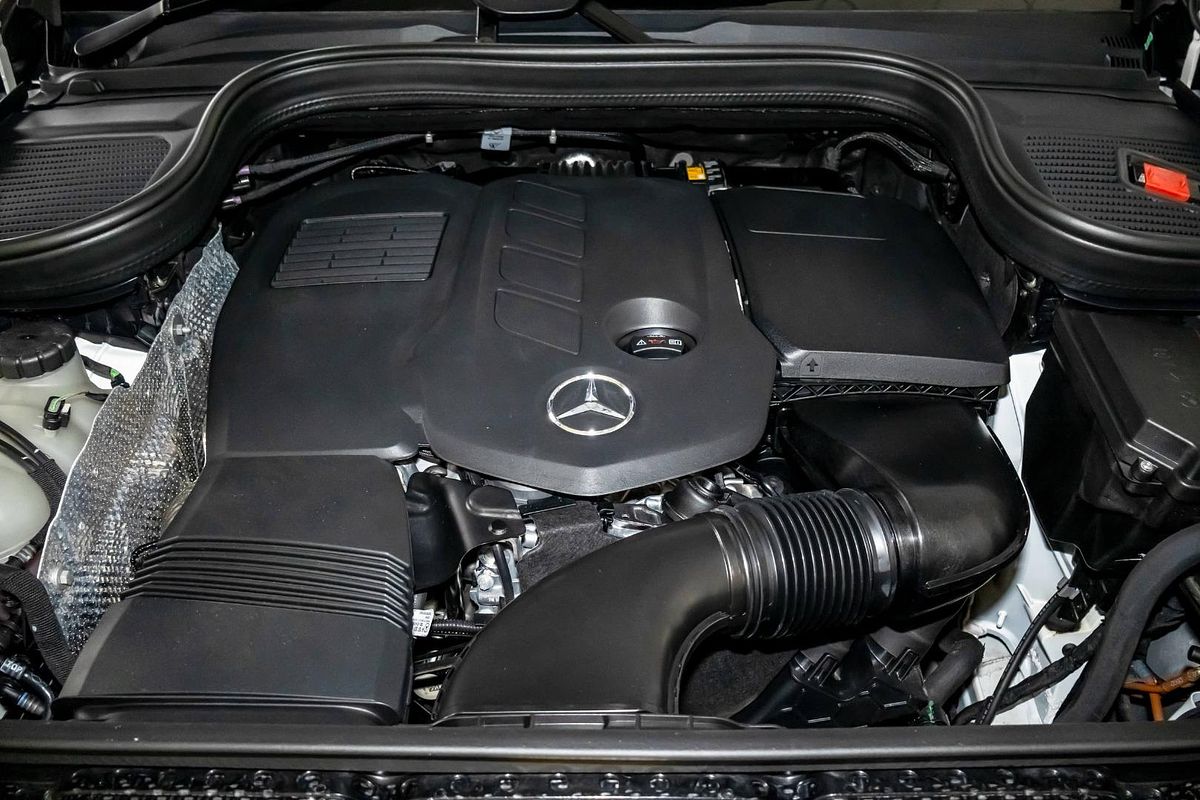 V167 805+055MY GLE300 d Editio n 7 WAG 9G 9sp