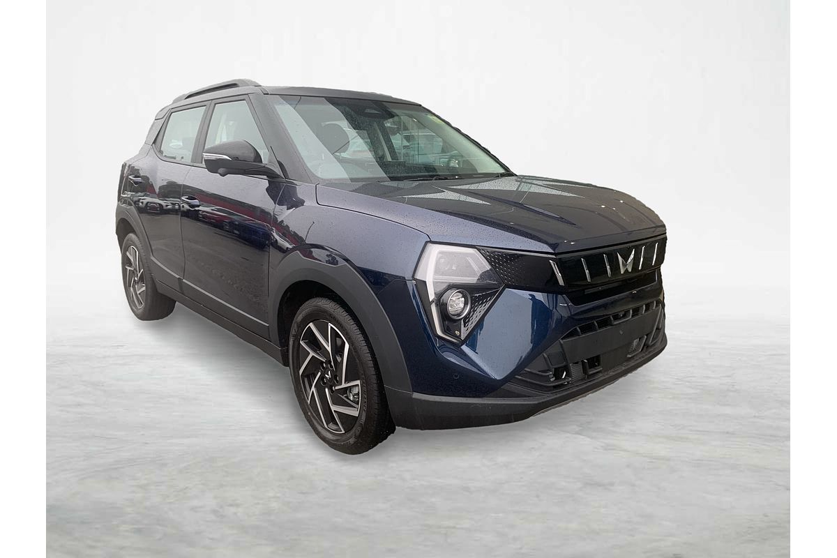 2025 Mahindra XUV3XO AX7L