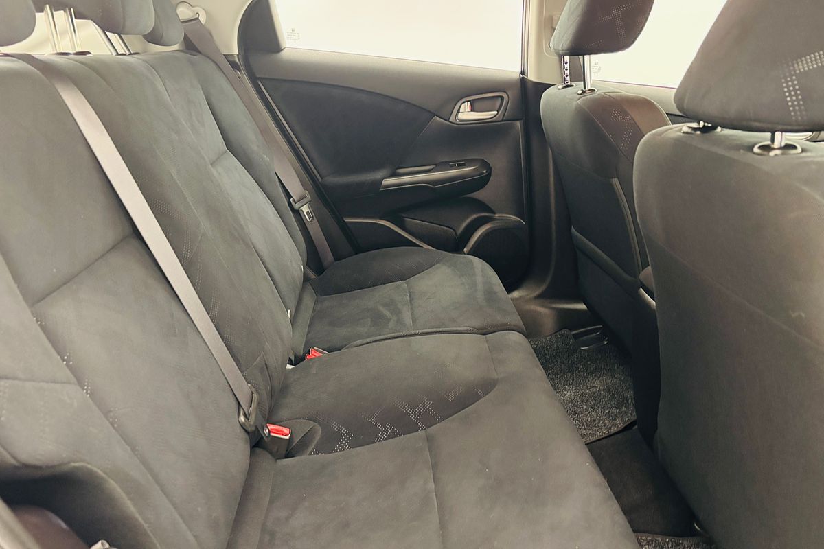 2013 Honda CIVIC VTi-S 6 SP MANUAL 5D HATCHBACK 4CYL