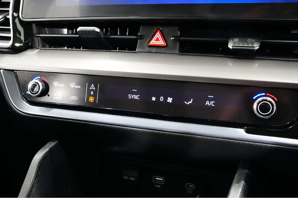 2022 Kia Sportage SX NQ5