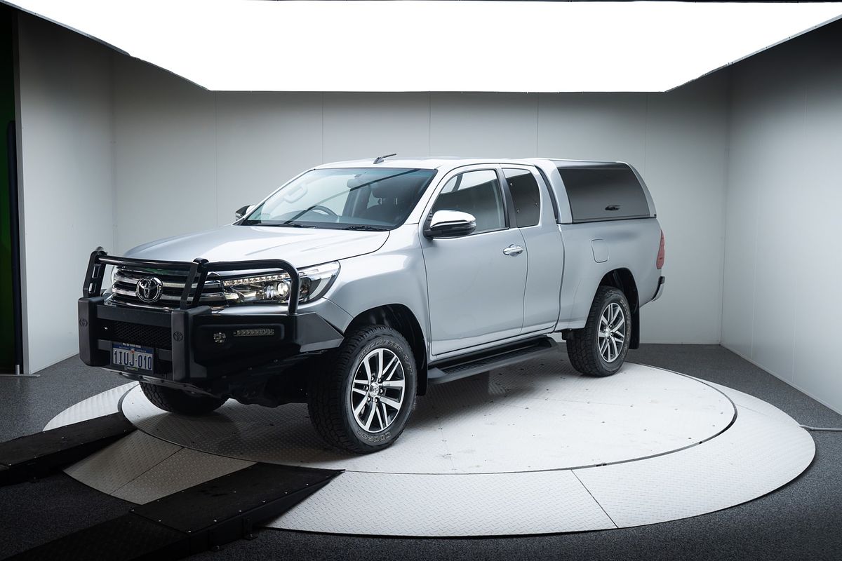 2017 Toyota Hilux SR5 GUN126R 4X4