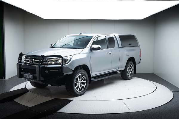 2017 Toyota Hilux SR5 GUN126R 4X4