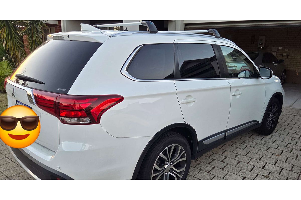 2017 Mitsubishi Outlander LS Safety Pack ZK