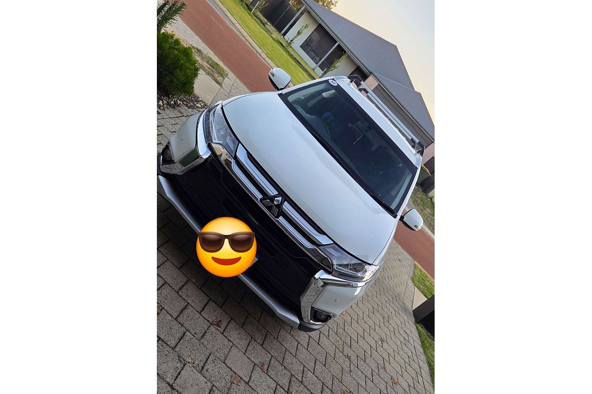 2017 Mitsubishi Outlander LS Safety Pack ZK