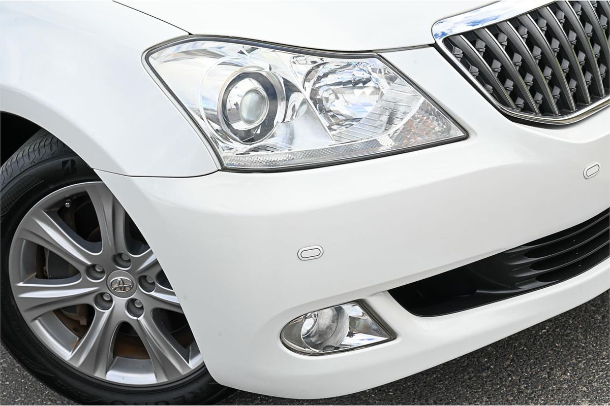 2009 Toyota Crown C Type URS206