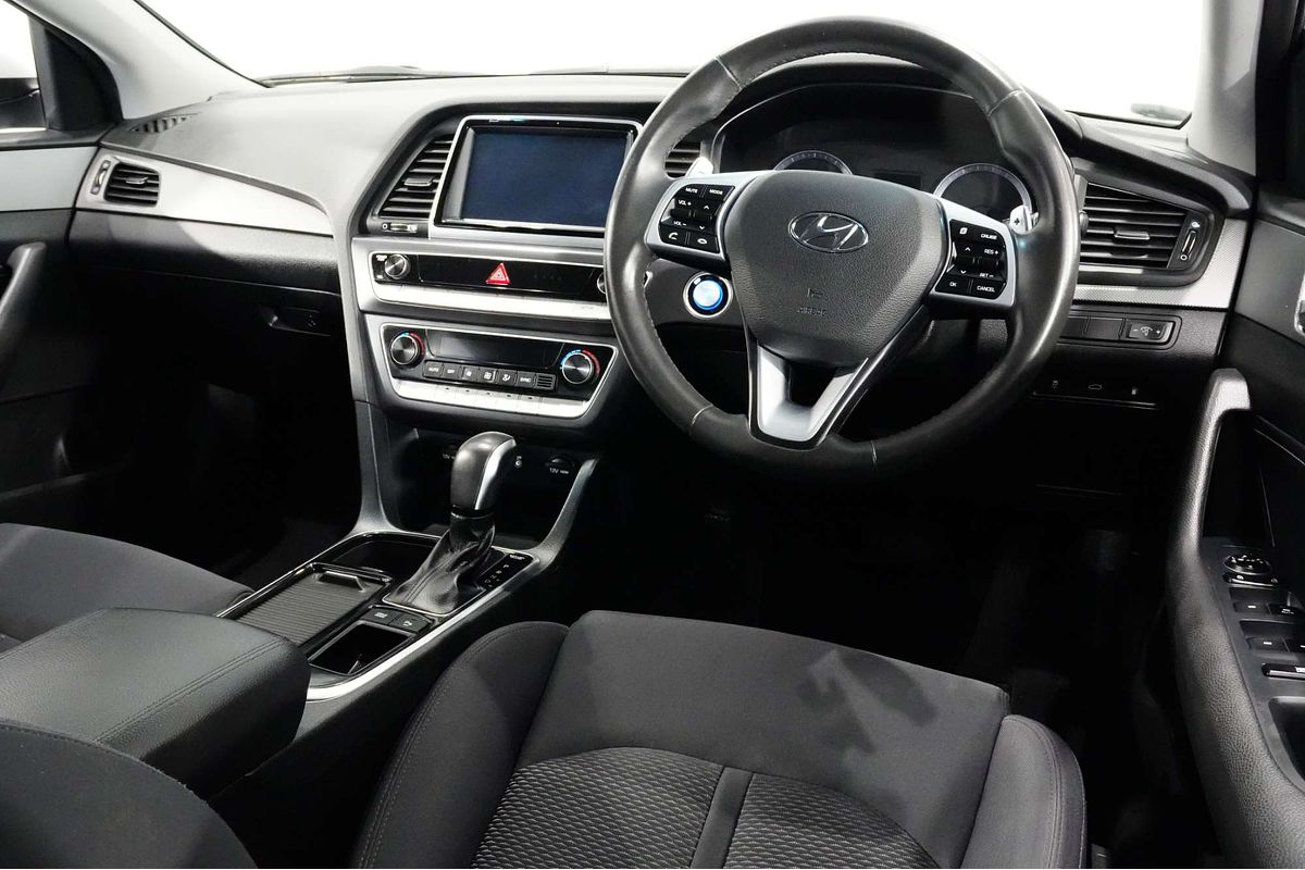 2018 Hyundai Sonata Active LF4