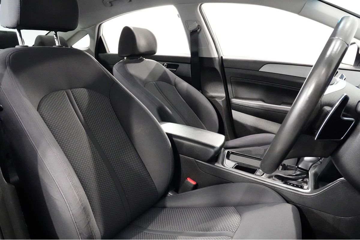 2018 Hyundai Sonata Active LF4