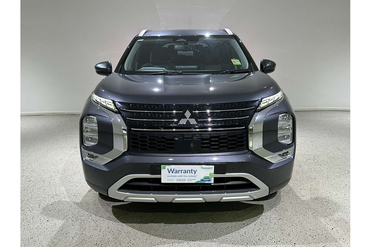 2024 Mitsubishi Outlander LS ZM