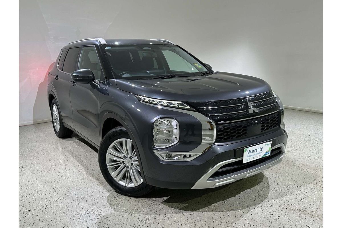 2024 Mitsubishi Outlander LS ZM