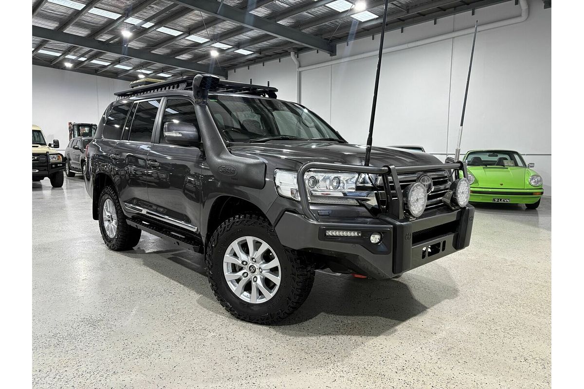 2016 Toyota Landcruiser Sahara VDJ200R