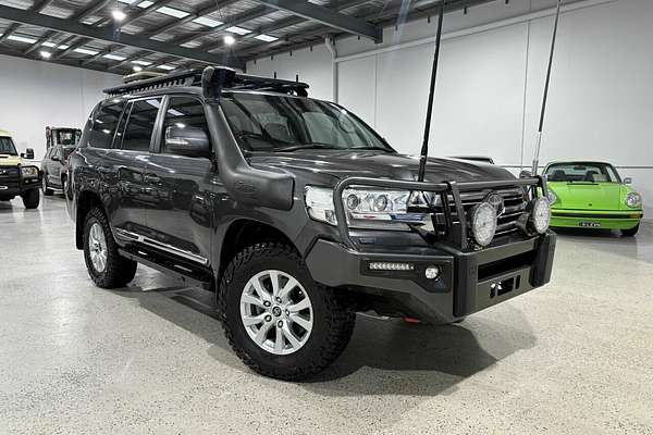 2016 Toyota Landcruiser Sahara VDJ200R