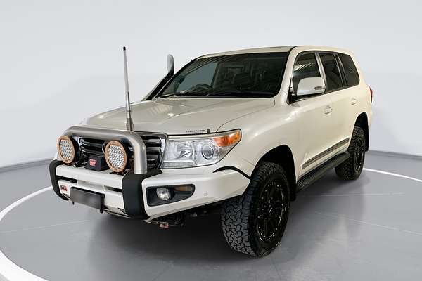 2013 Toyota Landcruiser Sahara VDJ200R