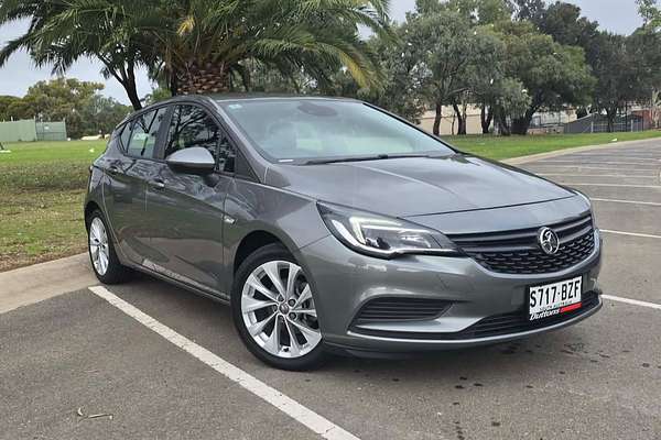 2018 Holden Astra R BK