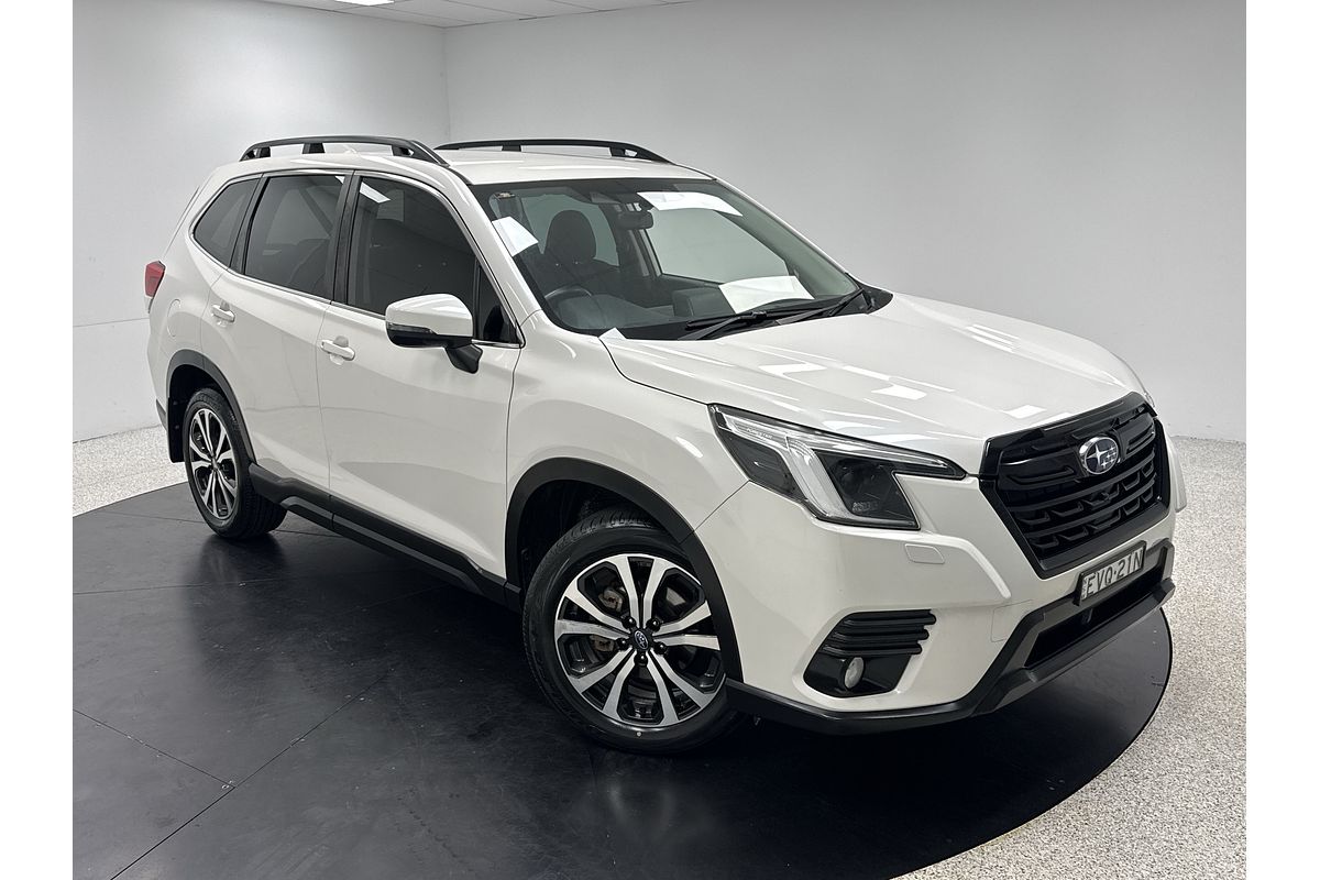 2023 Subaru Forester 2.5i Premium S5