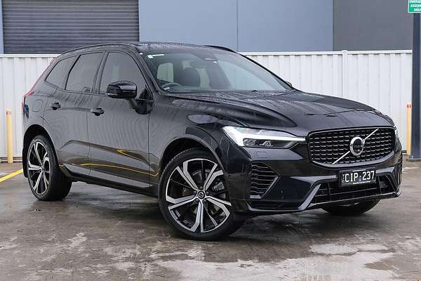 2022 Volvo XC60 Recharge Ultimate T8 Plug-In Hybrid
