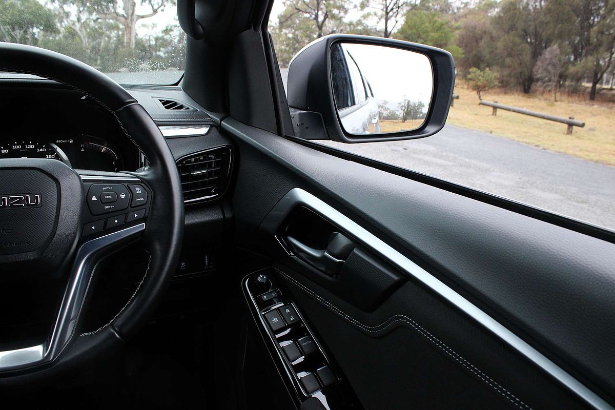 2025 Isuzu D-MAX LS-U 4X4