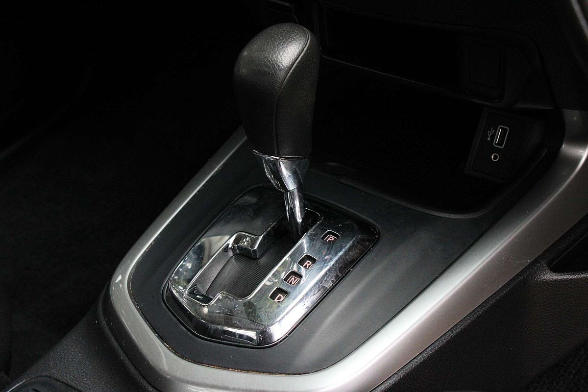 2021 Nissan Navara SL D23 Rear Wheel Drive