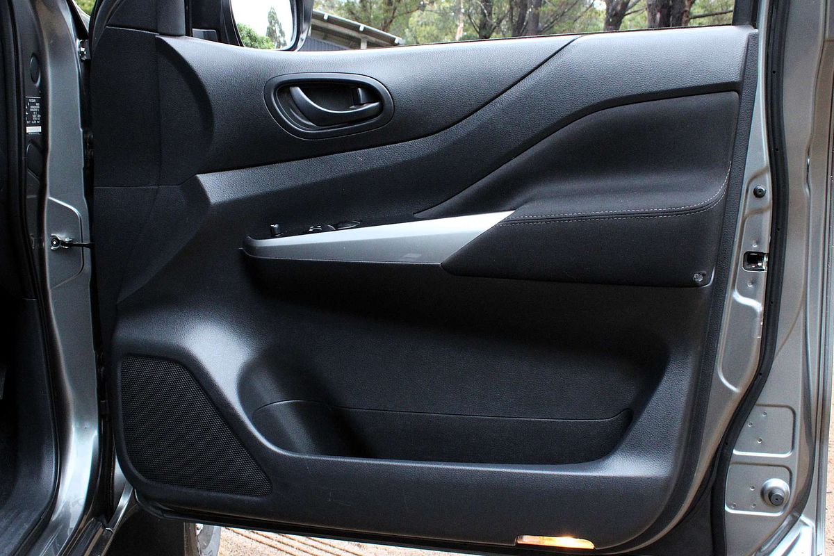 2021 Nissan Navara SL D23 Rear Wheel Drive