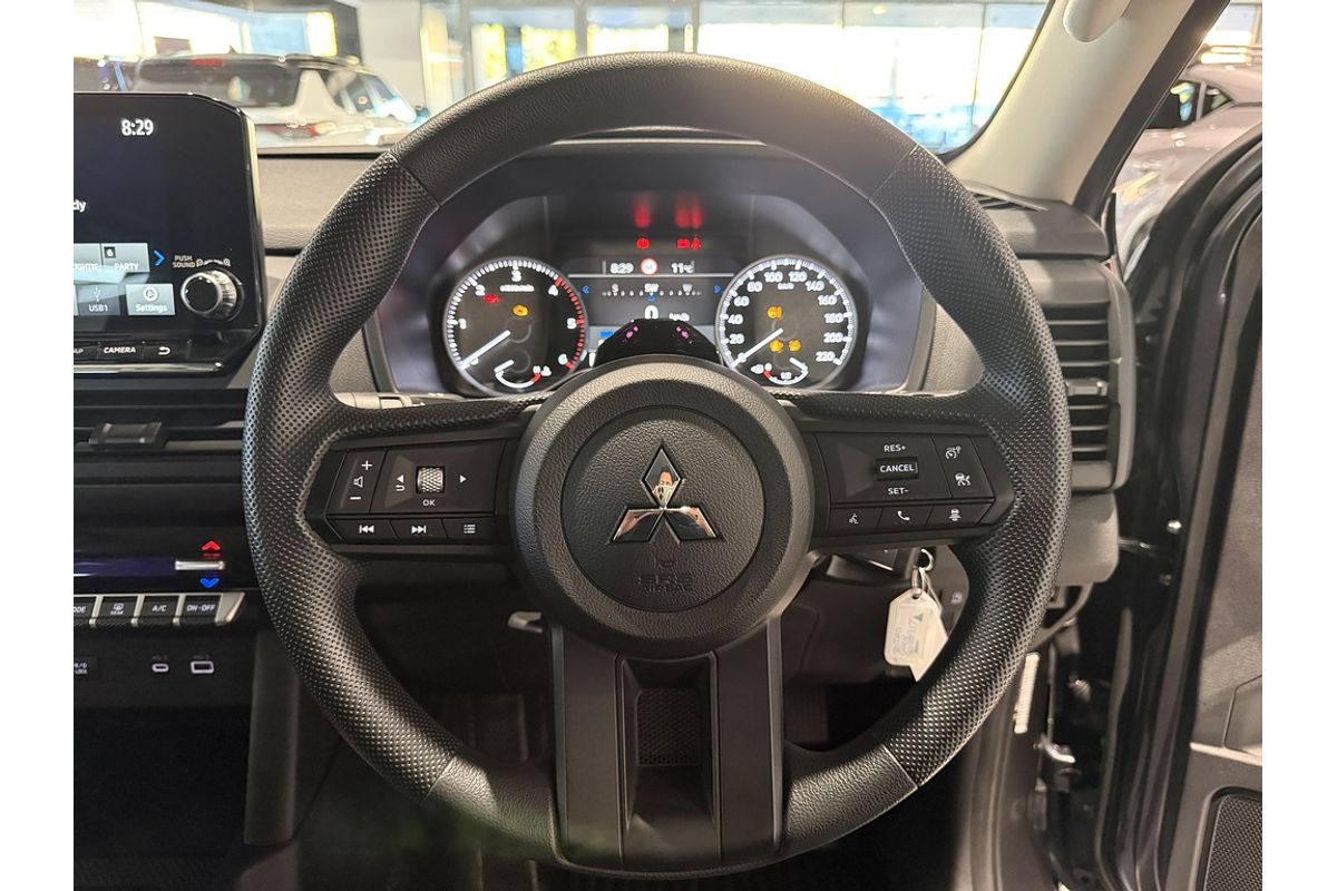 2026 Mitsubishi MV Triton GLX+ 2.4L D 6AT 4X4 CC PU