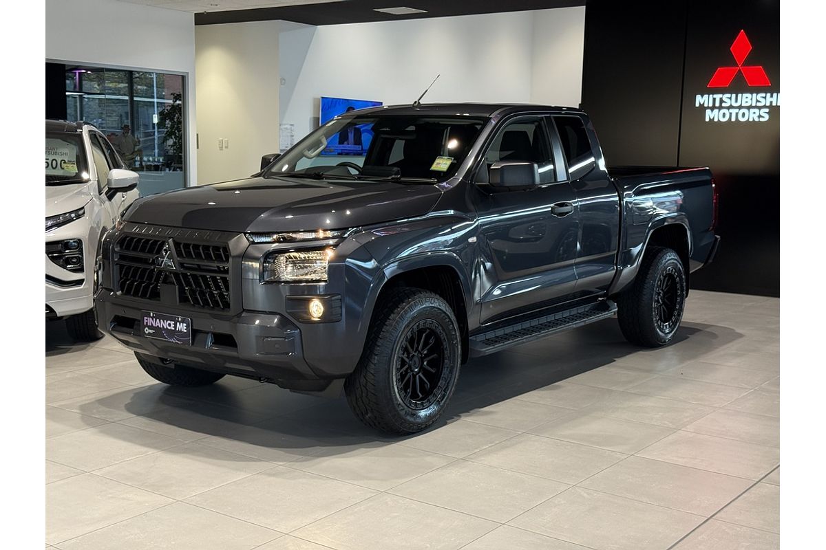 2026 Mitsubishi MV Triton GLX+ 2.4L D 6AT 4X4 CC PU